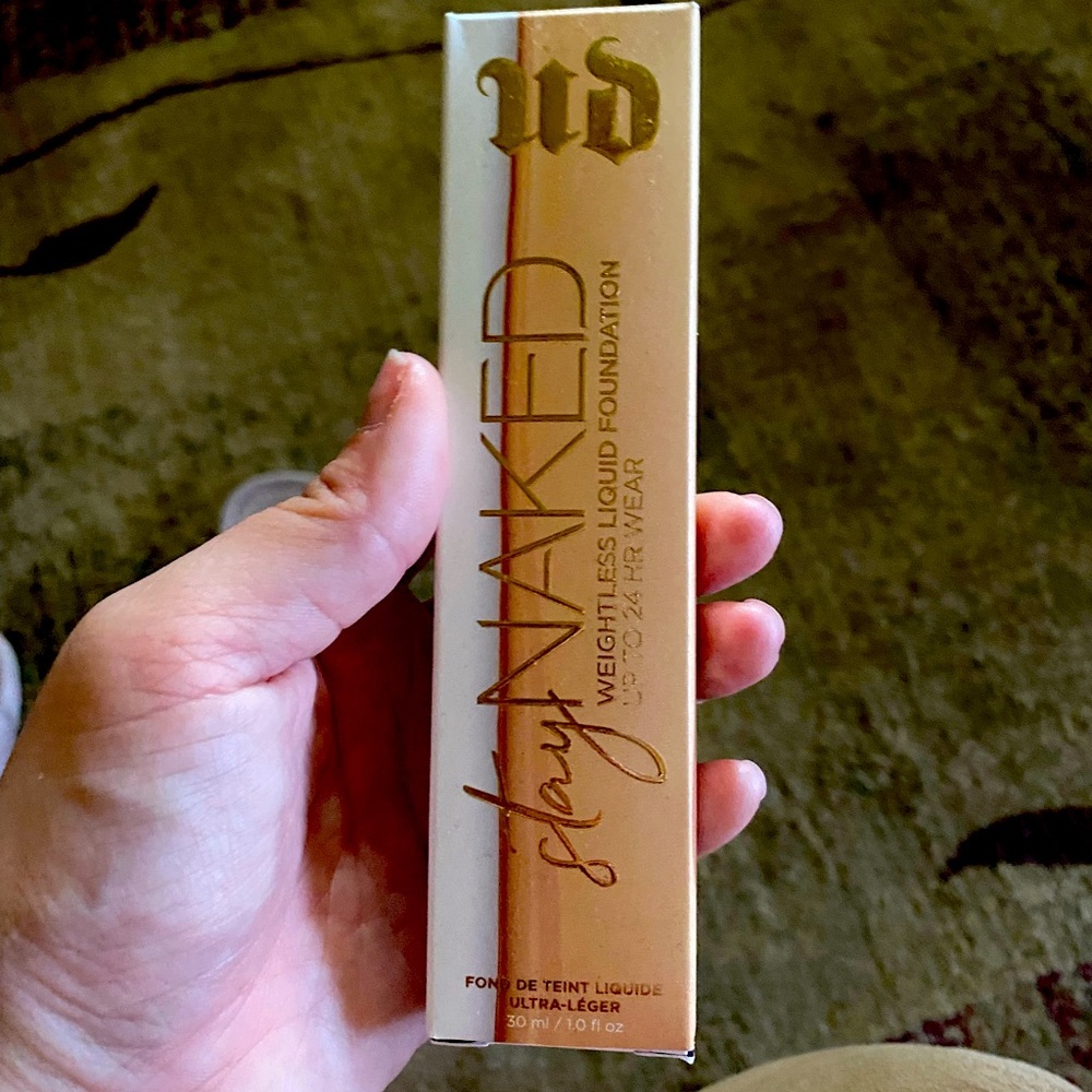 Urban decay stay naked foundation shade 10nn